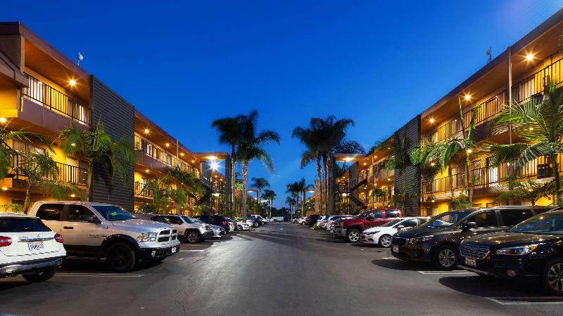 Best Western Plus Stovall'S Inn