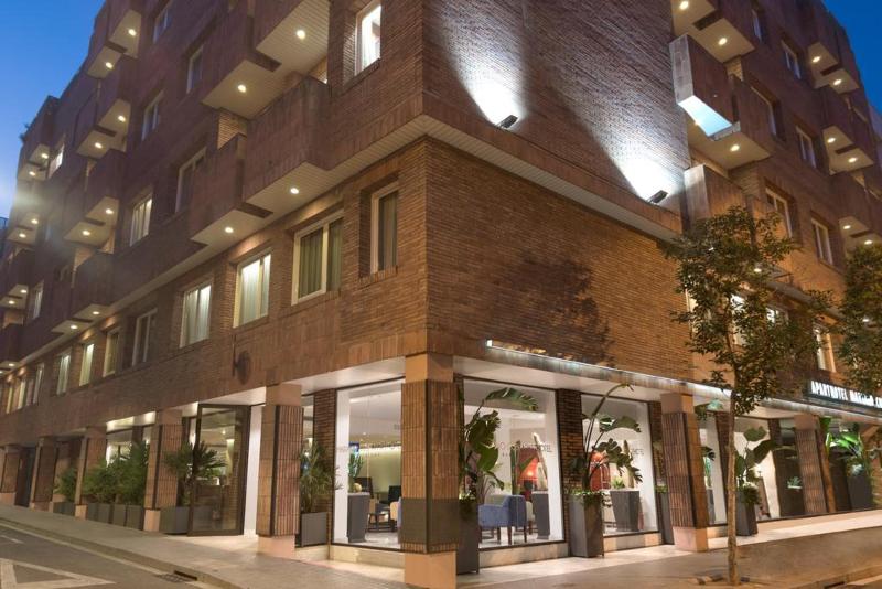 Aparthotel Mariano Cubi
