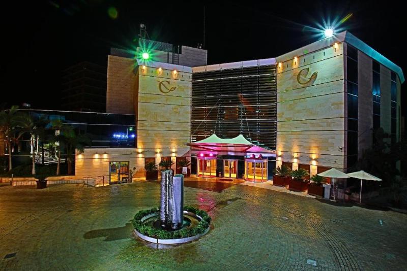 Coral Beach Hotel & Resort